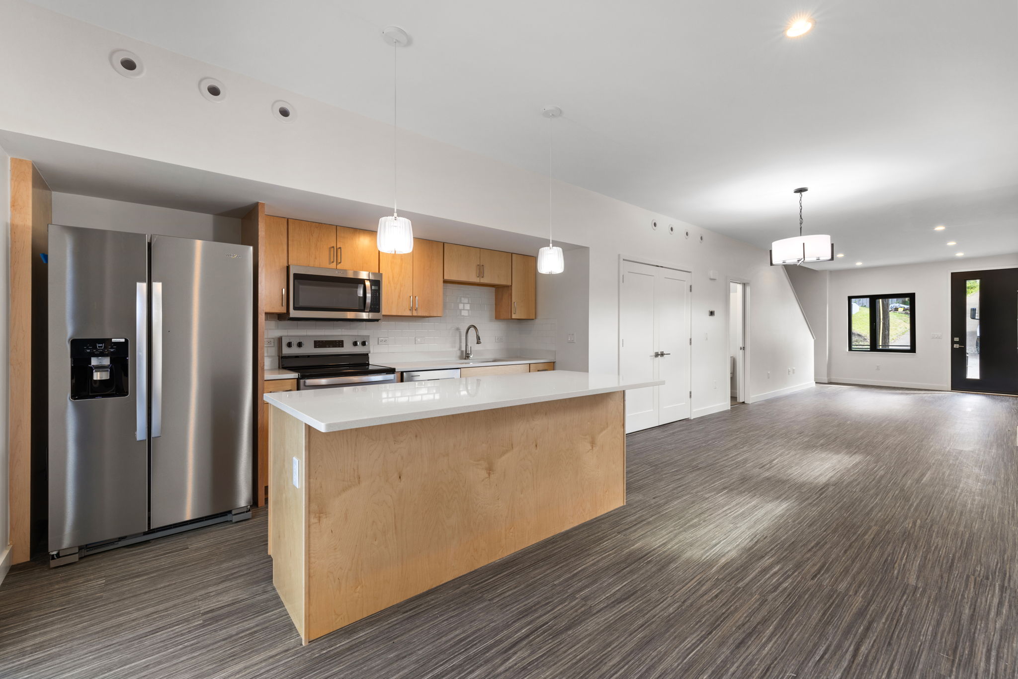 15-web-or-mls-prep_solutions_24838_chatsworth_ave-14