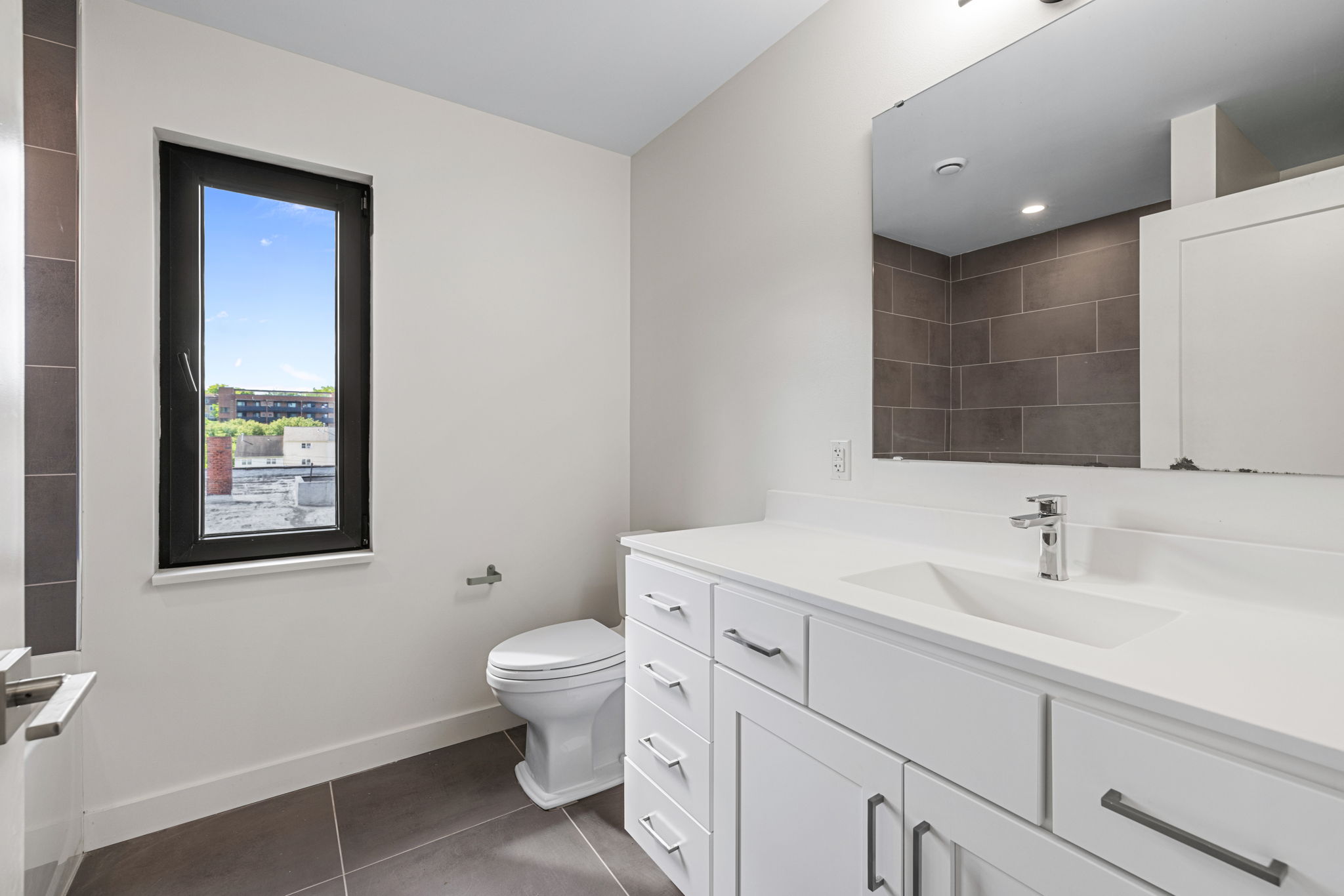 22-web-or-mls-prep_solutions_24838_chatsworth_ave-21