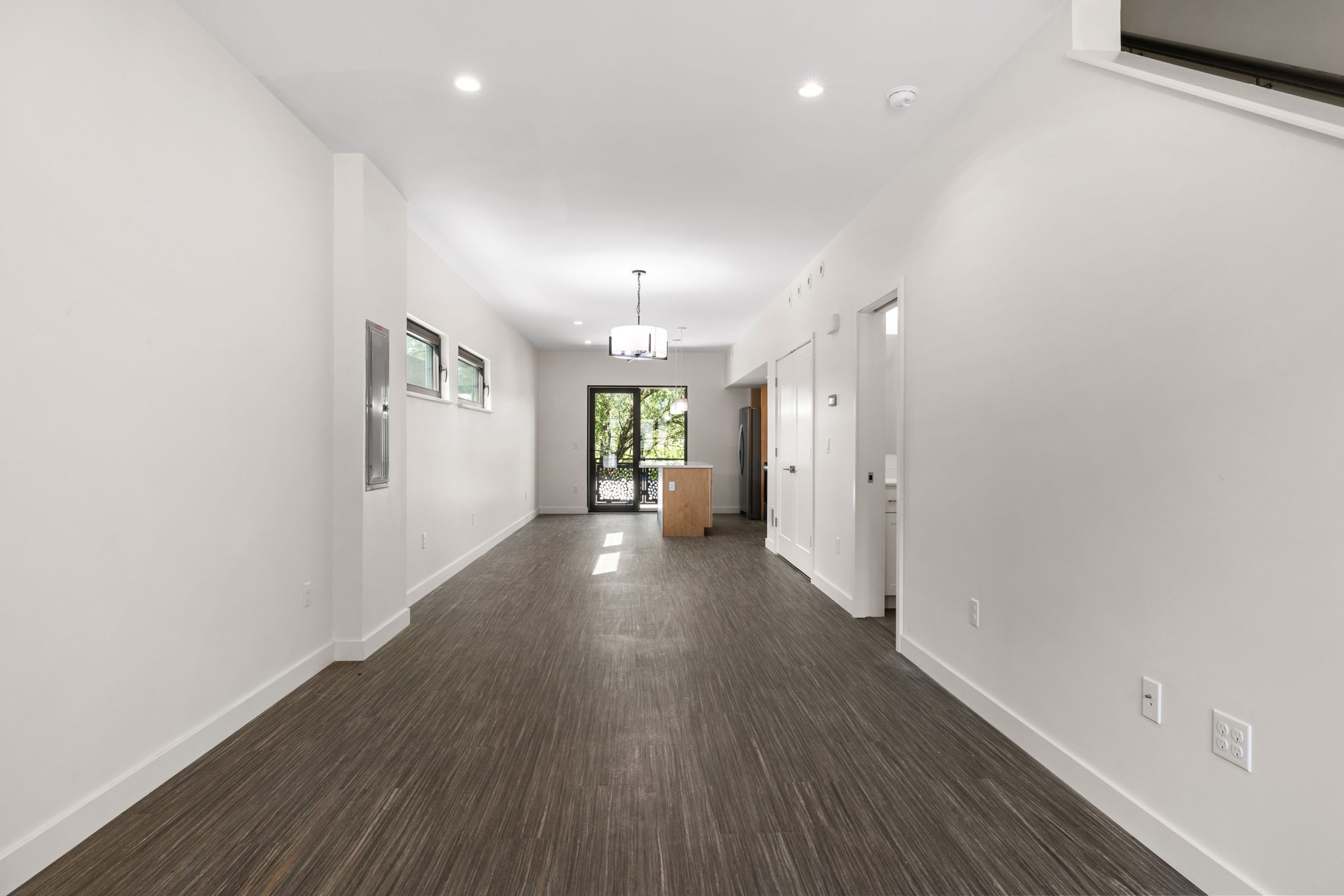 9-web-or-mls-prep_solutions_24838_chatsworth_ave-8